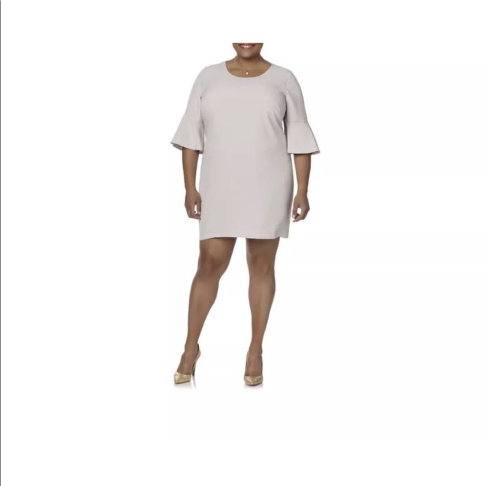 Simply Emma woman plus shift dress